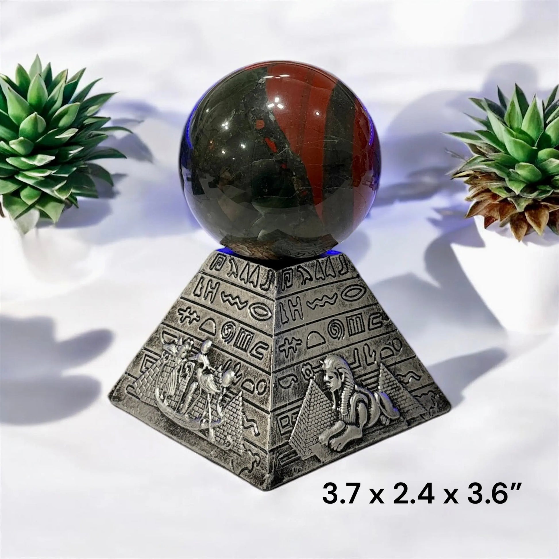 Pyramid Resin Sphere Stand - Image #2