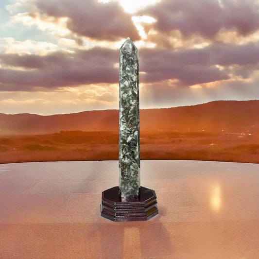 Green Mica Obelisk Tower Point - Image #1