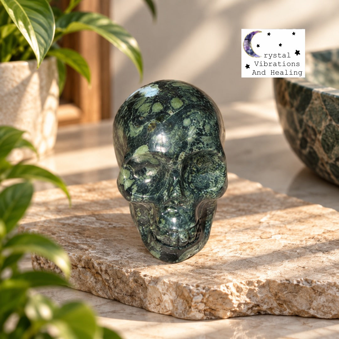 Kambaba Skull Carving