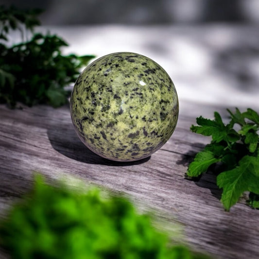 Jungle Green Serpentine Sphere