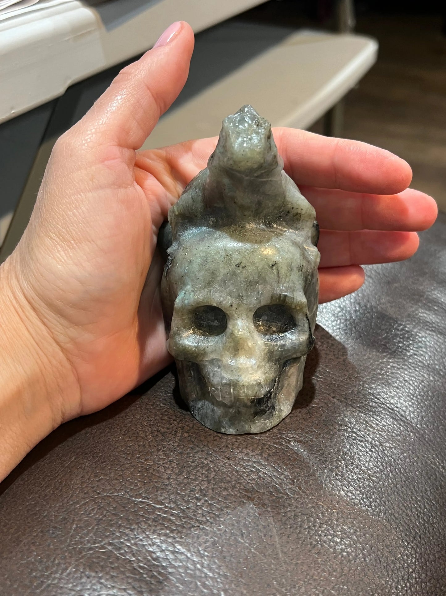 Labradorite Skull with Iguana - Image #6